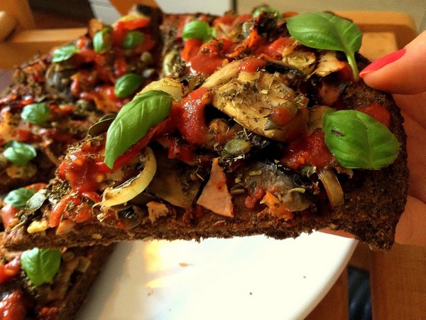 Bezglutenowa Pizza na Kruchym Cieście fot. 2