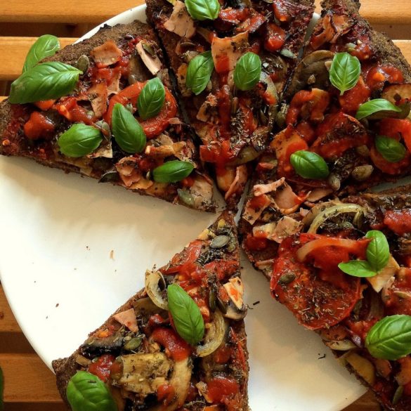 Bezglutenowa Pizza na Kruchym Cieście fot. 1