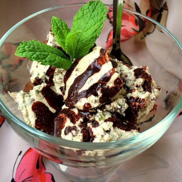 Miętowe Lody Straciatella – Bez&nbsp;mleka, Bez&nbsp;gluten, Bez&nbsp;cukru! fot. 1