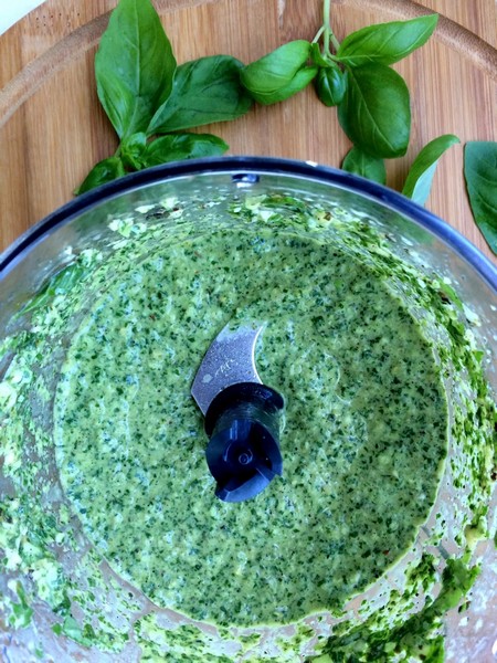 Bazyliowe Pesto z Orzeszkami Pini fot. 3