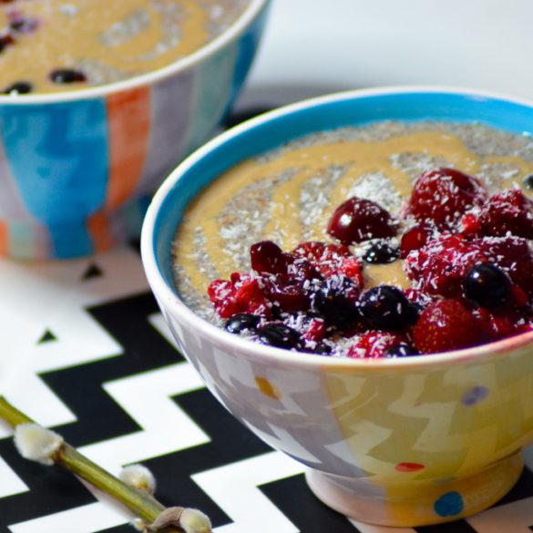 Odżywczy pudding chia z&nbsp;nasionami siemienia lnianego 1
