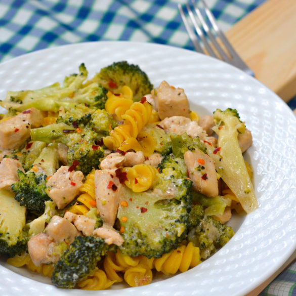 Aksamitny kurczak w&nbsp;sosie z&nbsp;brokułem 1