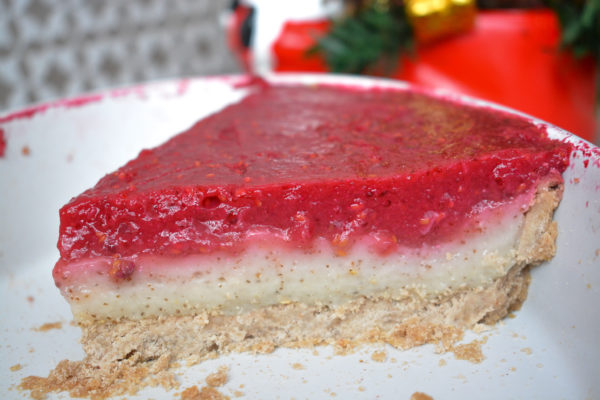 Tarta z&nbsp;waniliową masą i&nbsp;malinową, domową galaretką, Just Food Therapy, poradnia dietetyczna fot. 5