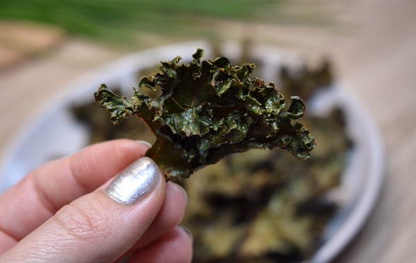 Chipsy z&nbsp;jarmużu, just food therapy, Poradnia dietetyczna, dietetyk kliniczny Justyna Lenda fot 4