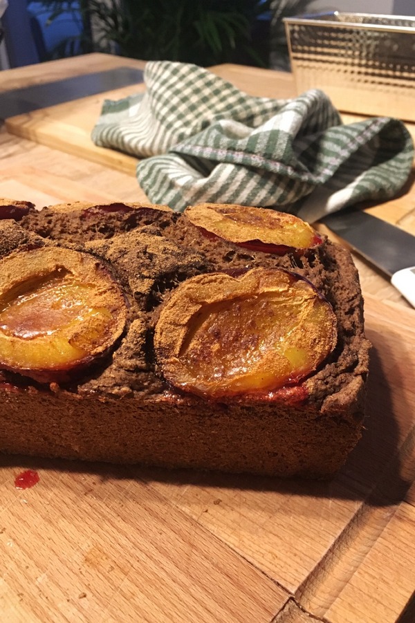 Bezglutenowe ciasto ze&nbsp;śliwkami. Bez&nbsp;glutenu, mleka i&nbsp;jaj. Fot 3