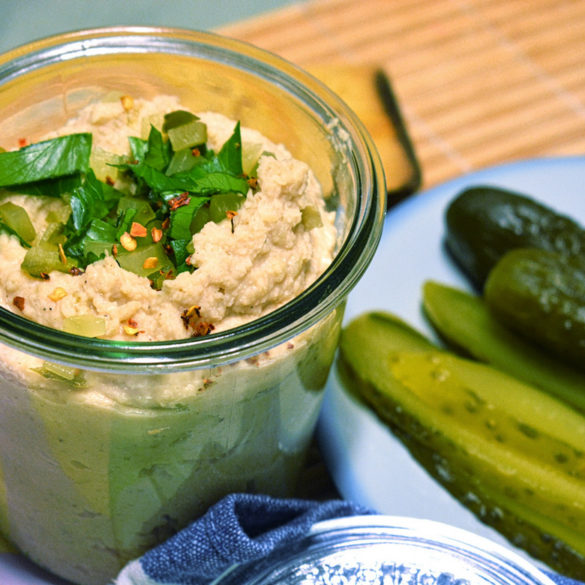 Wegański&nbsp;smalczyk z fasoli. Poradnia dietetyczna online, Just Food Therapy. dietetyk kliniczny Justyna Krzemińska (Lenda) fot. 1